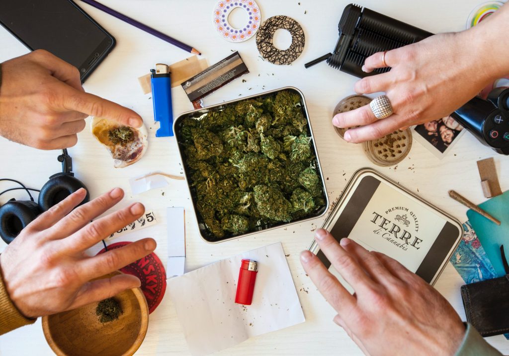 5 Simple Steps to Get Your Parents to Smoke Weed (& TIPS!)